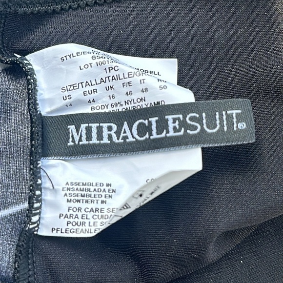 Miraclesuit Xtralift Bathing Suit with Flaws Black White Size US 14 - Picture 7 of 8